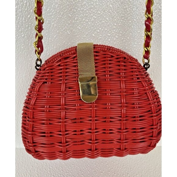 Red Woven Hard Shell Lined Crossbody 21" Gold Chain Strap Bag Gold Snap READ - Picture 5 of 16